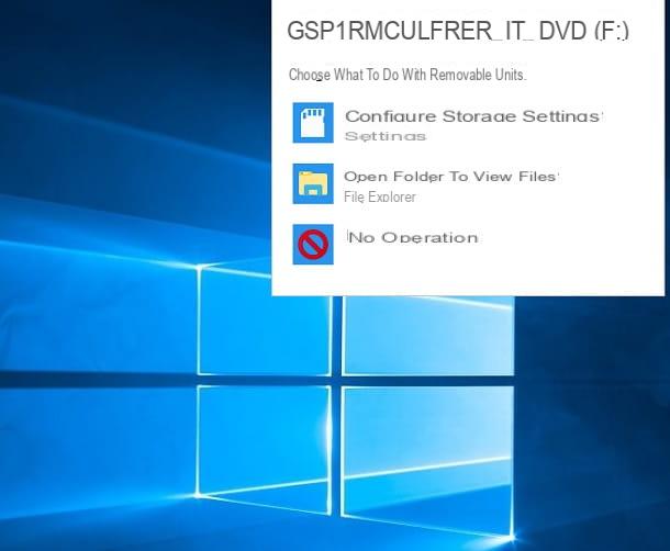 How to open USB stick on Windows 10